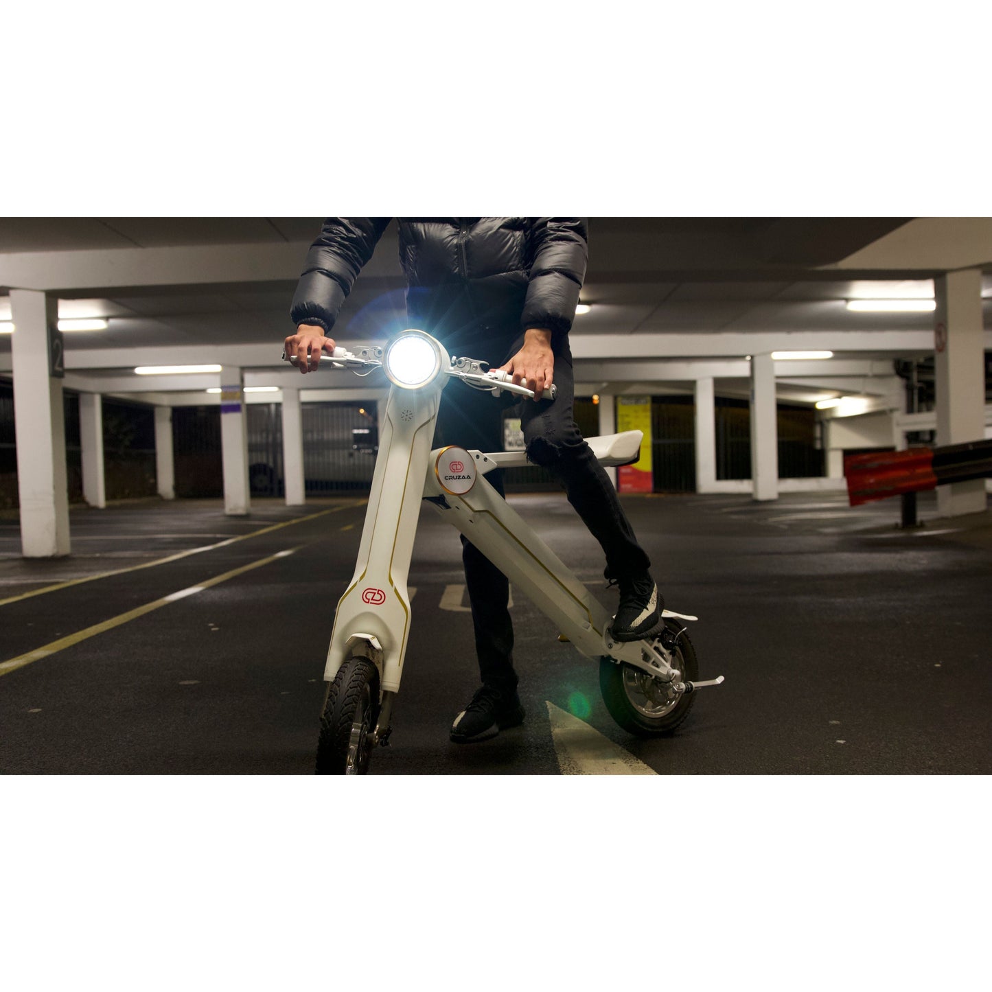 The Cruzaa E-Scooter Racing White with Built-in Speakers & Bluetooth